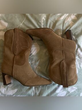 Steve Madden Suede Western Mid-Heel Boots in Brown